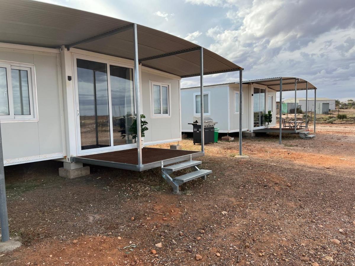White Cliffs Self Contained Cabin Accommodation المظهر الخارجي الصورة