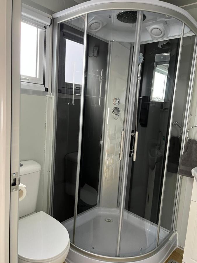 White Cliffs Self Contained Cabin Accommodation المظهر الخارجي الصورة