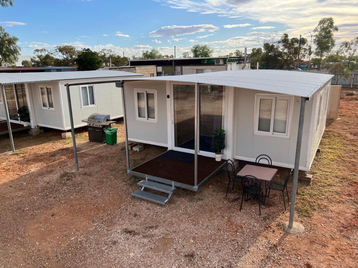 White Cliffs Self Contained Cabin Accommodation المظهر الخارجي الصورة