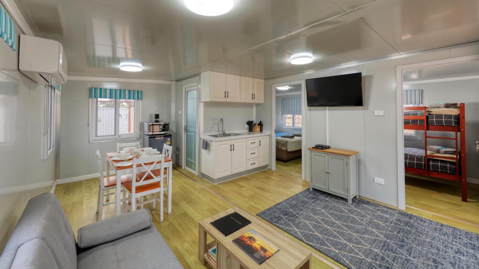 White Cliffs Self Contained Cabin Accommodation المظهر الخارجي الصورة